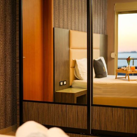 Hotel Aliko Radhimë Екстериор снимка