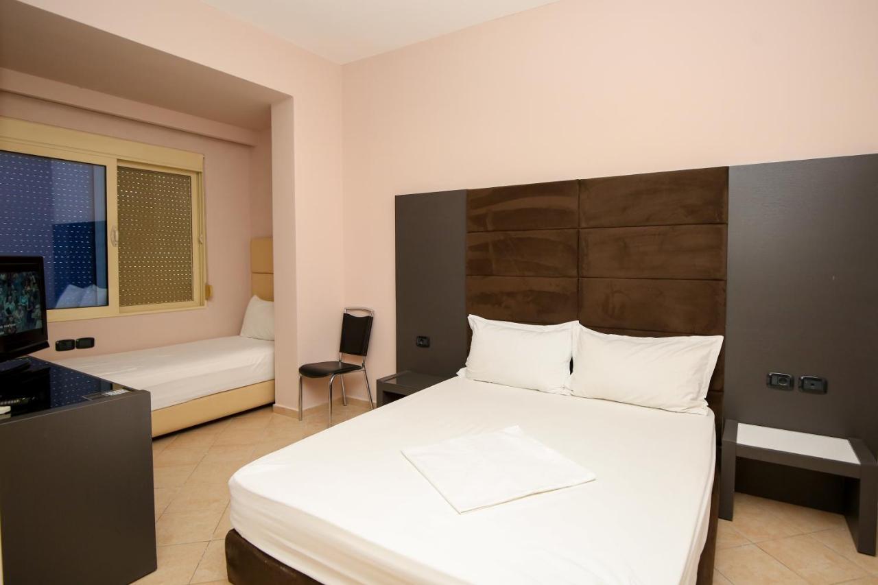 Hotel Aliko Radhimë Екстериор снимка
